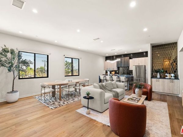 752 W 19th Street, Unit B, Costa Mesa, CA 92627