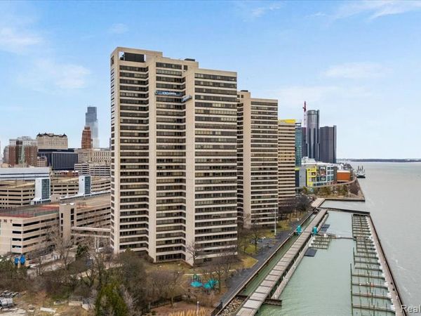 300 Riverfront Drive, Detroit, MI 48226