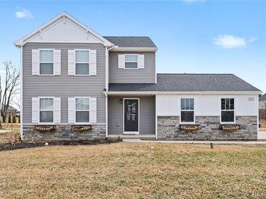 7095 Primrose Lane, Grand Blanc Twp, MI 48439