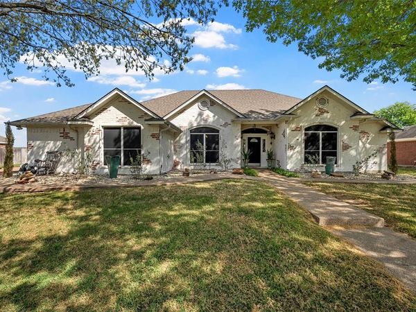 605 Gibraltar Lane, Lorena, TX 76655