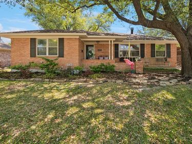 9906 Crestwick Drive, Dallas, TX 75238