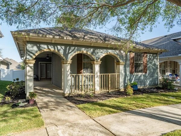 1008 Grey Fox Drive , Savannah, TX 76227