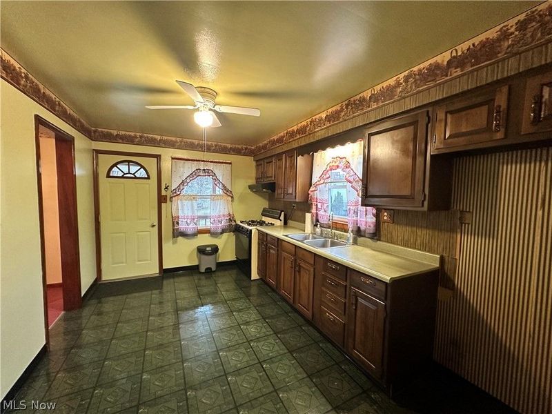 102 Beech Road, Weirton, WV 26062 Photo 6