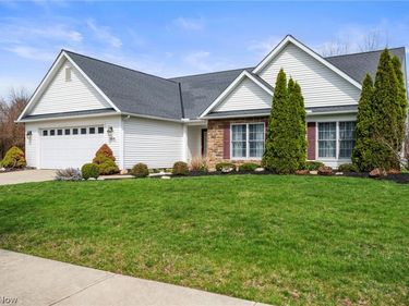 39292 Camelot Way, Avon, OH 44011