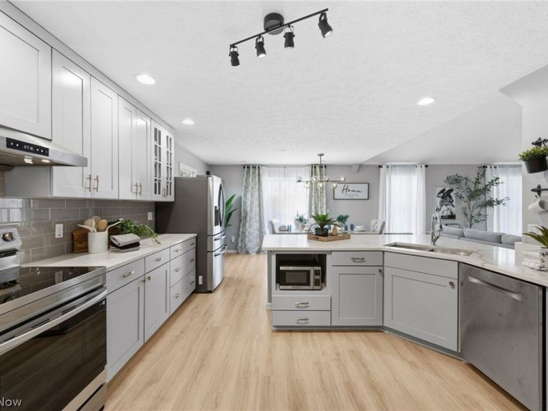 39292 Camelot Way, Avon, OH 44011 Photo 22