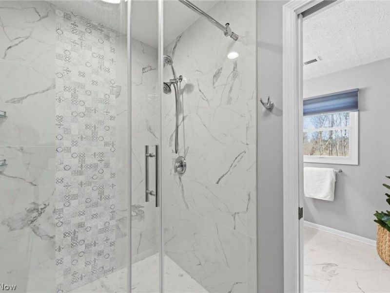 39292 Camelot Way, Avon, OH 44011 Photo 39