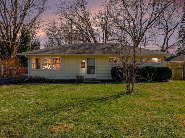 133 W Hughes Street, Marshall, MI 49068