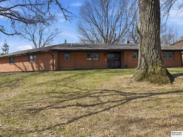 4535 Manchester Drive, Omaha, NE 68152