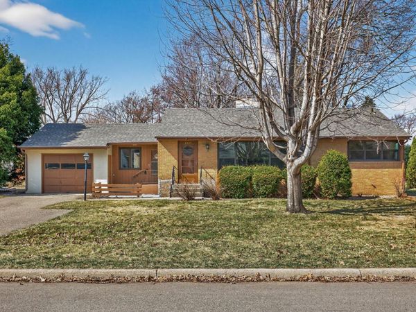 2009 Wheeler Street N, Roseville, MN 55113