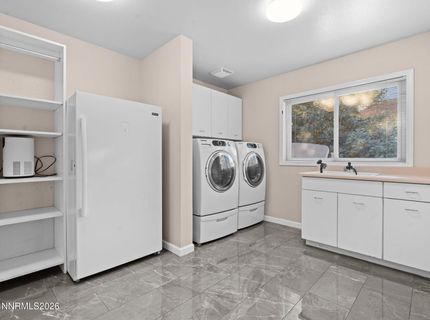 2555 S Wellington, Carson City, NV 89703 Photo