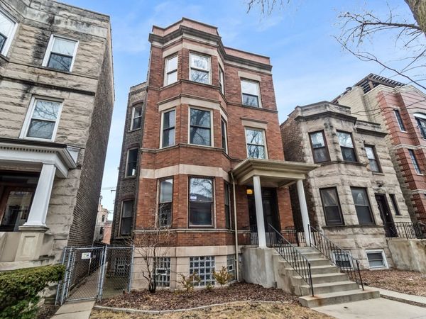 3732 N Racine Avenue , Chicago, IL 60613