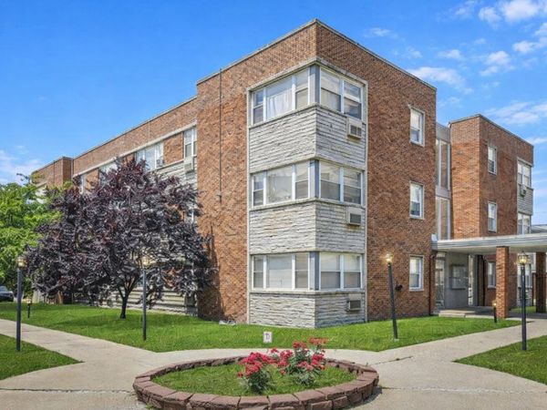2411 W Balmoral Avenue , Unit 2C, Chicago, IL 60625
