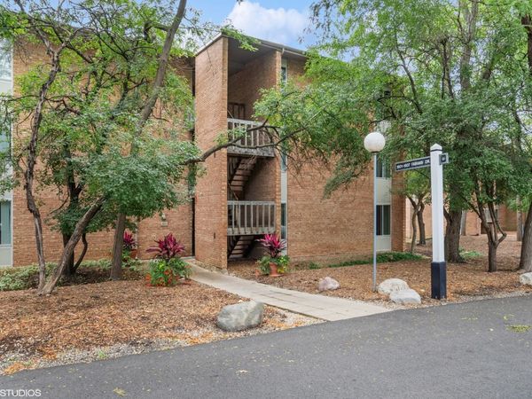 1601 Fairway Drive , Unit 2G, Lisle, IL 60532