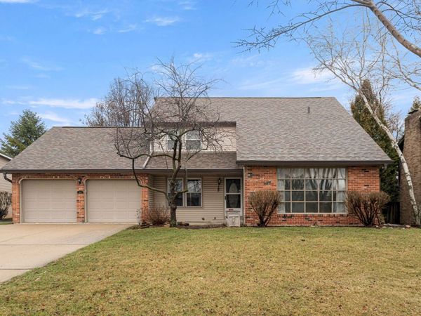 302 Meadow Drive , Shorewood, IL 60404