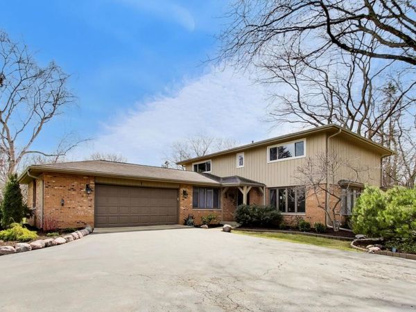 1 Aberdeen Road, Hawthorn Woods, IL 60047