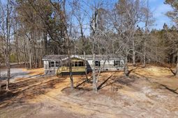 662 Country Pond Lane photo 4