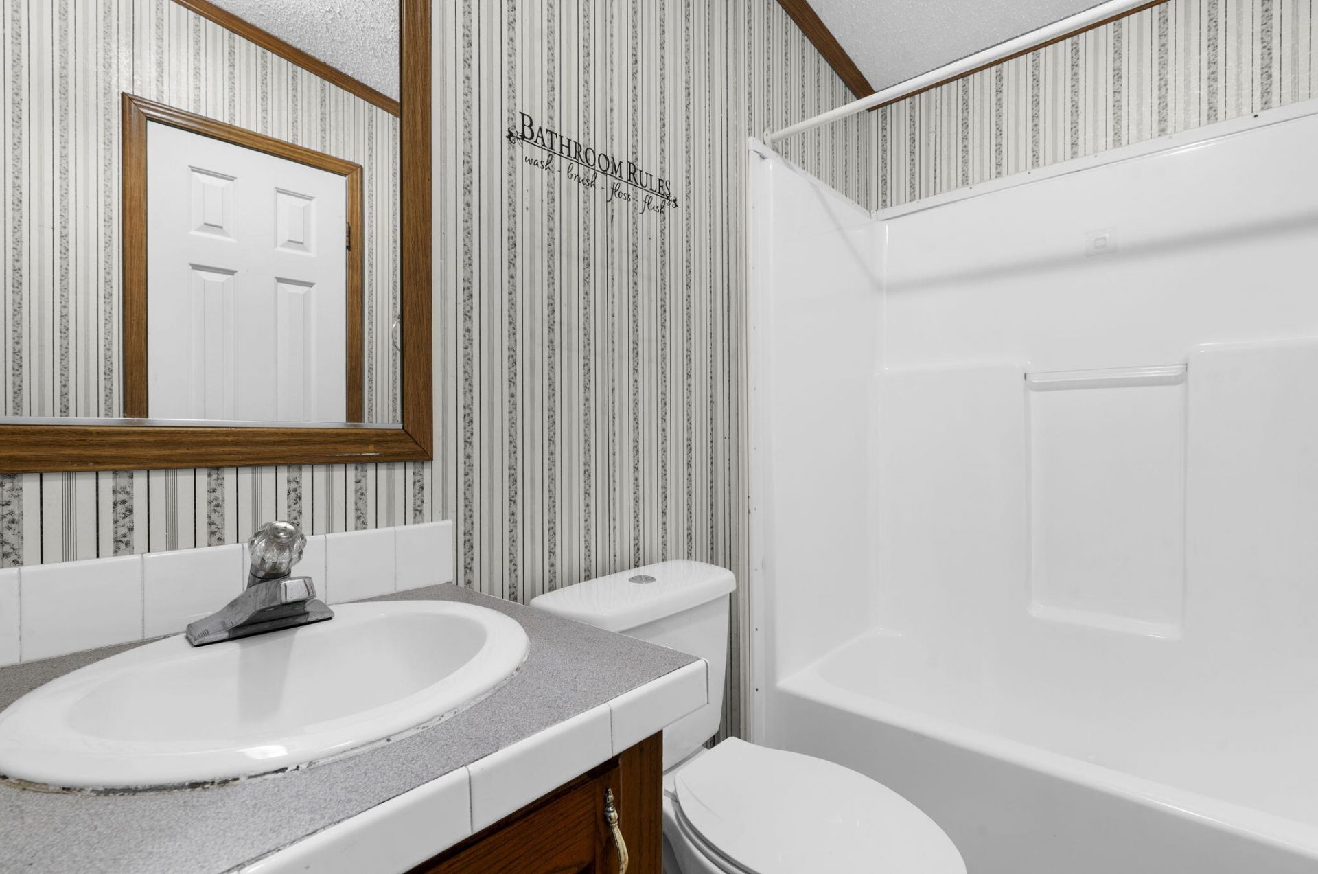 204 Dunmeyer Hill Road Photo 24