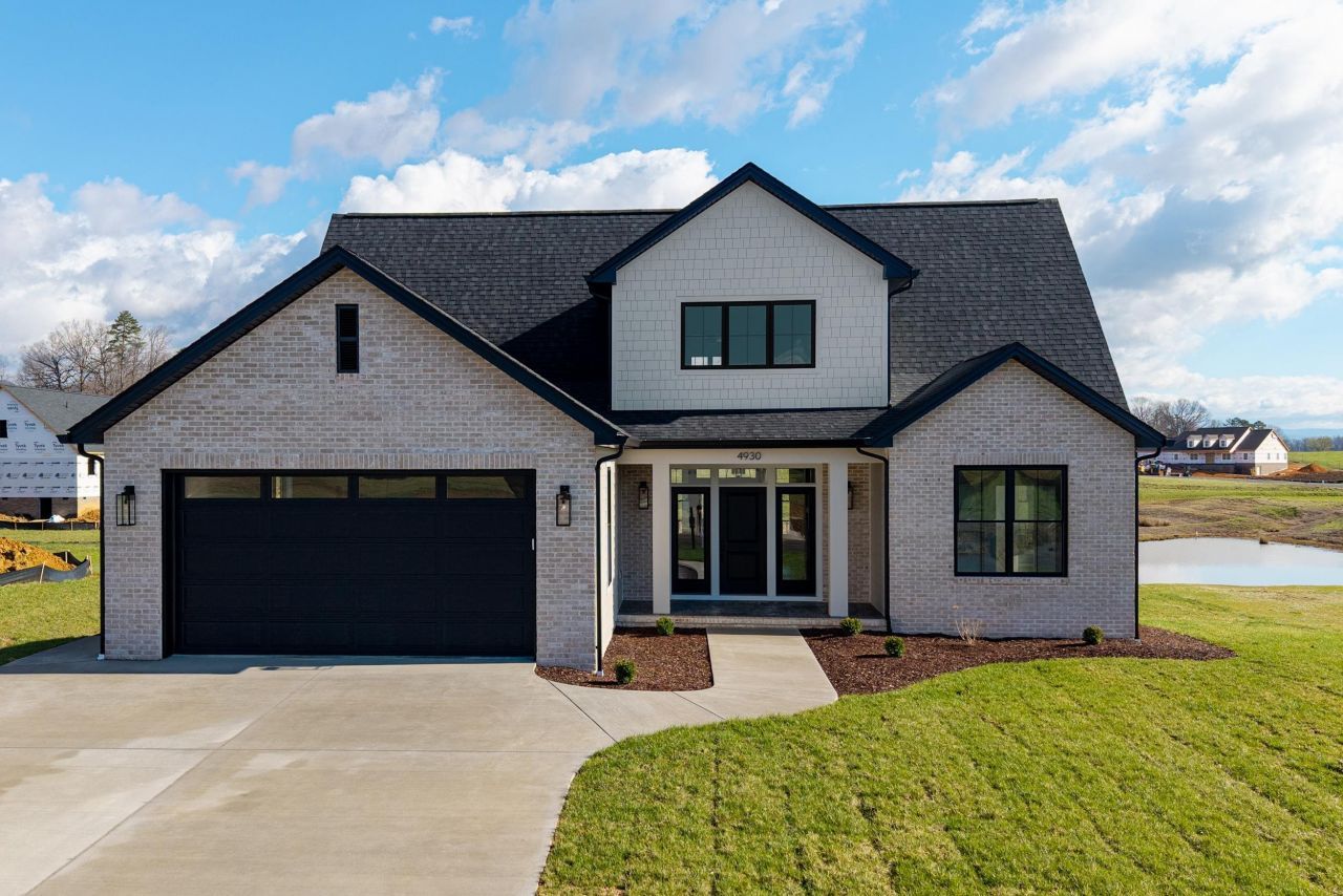 4930 BOXER LOOP primary photo