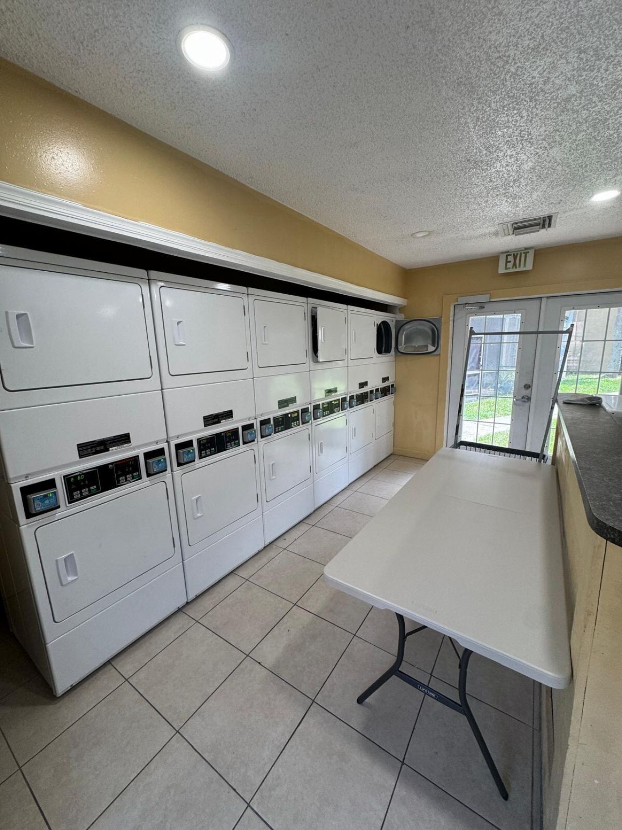 4451 Treehouse Lane, Unit 18e, Tamarac, FL 33319 Photo