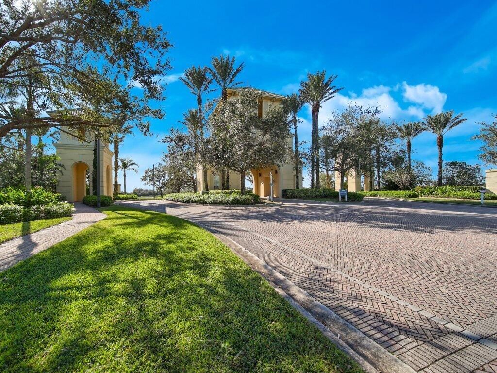 11473 SW Fieldstone Way, Port Saint Lucie, FL 34987 Photo