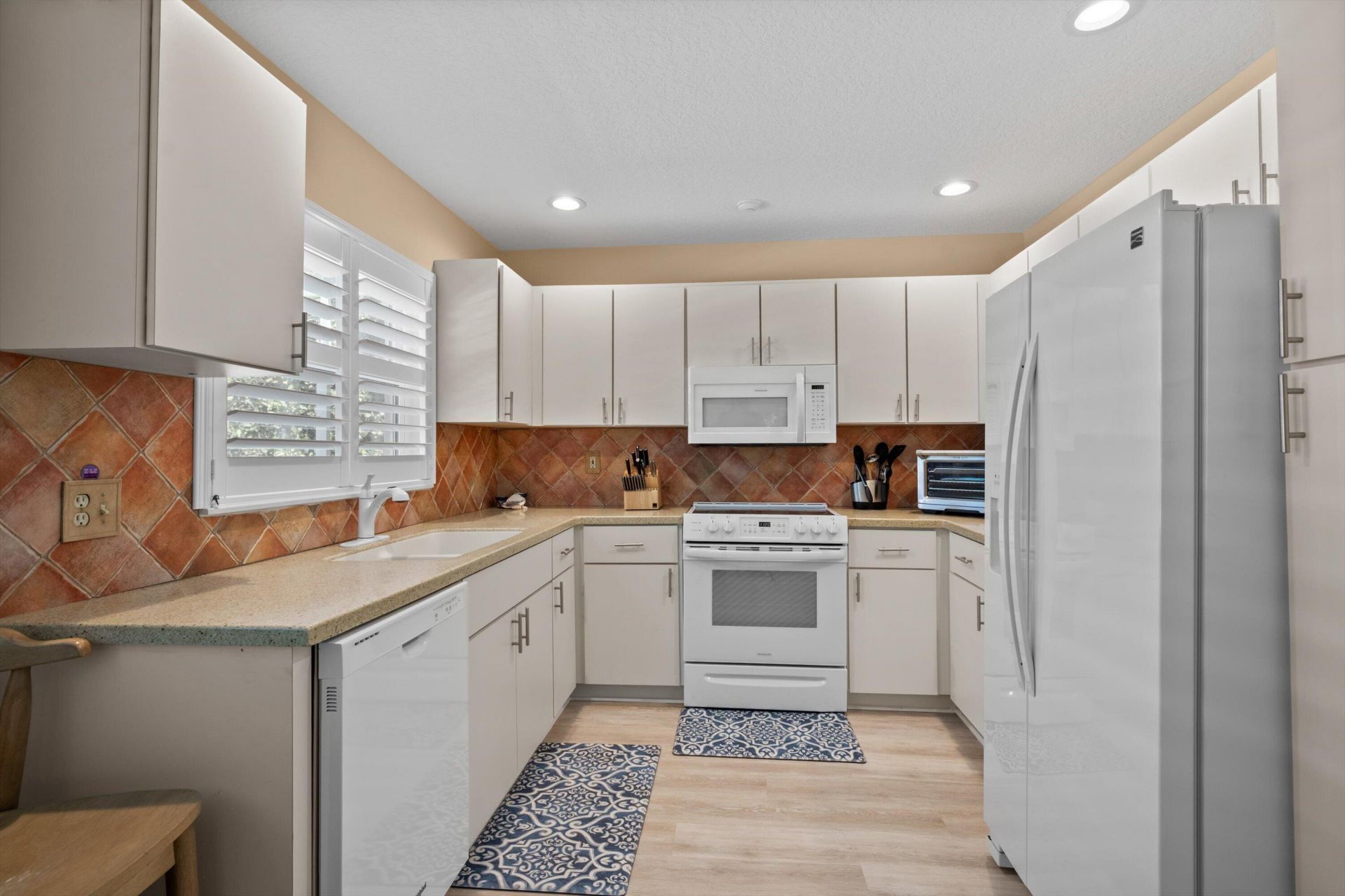 5040 SE Bent Wood Drive, Stuart, FL 34997 Photo