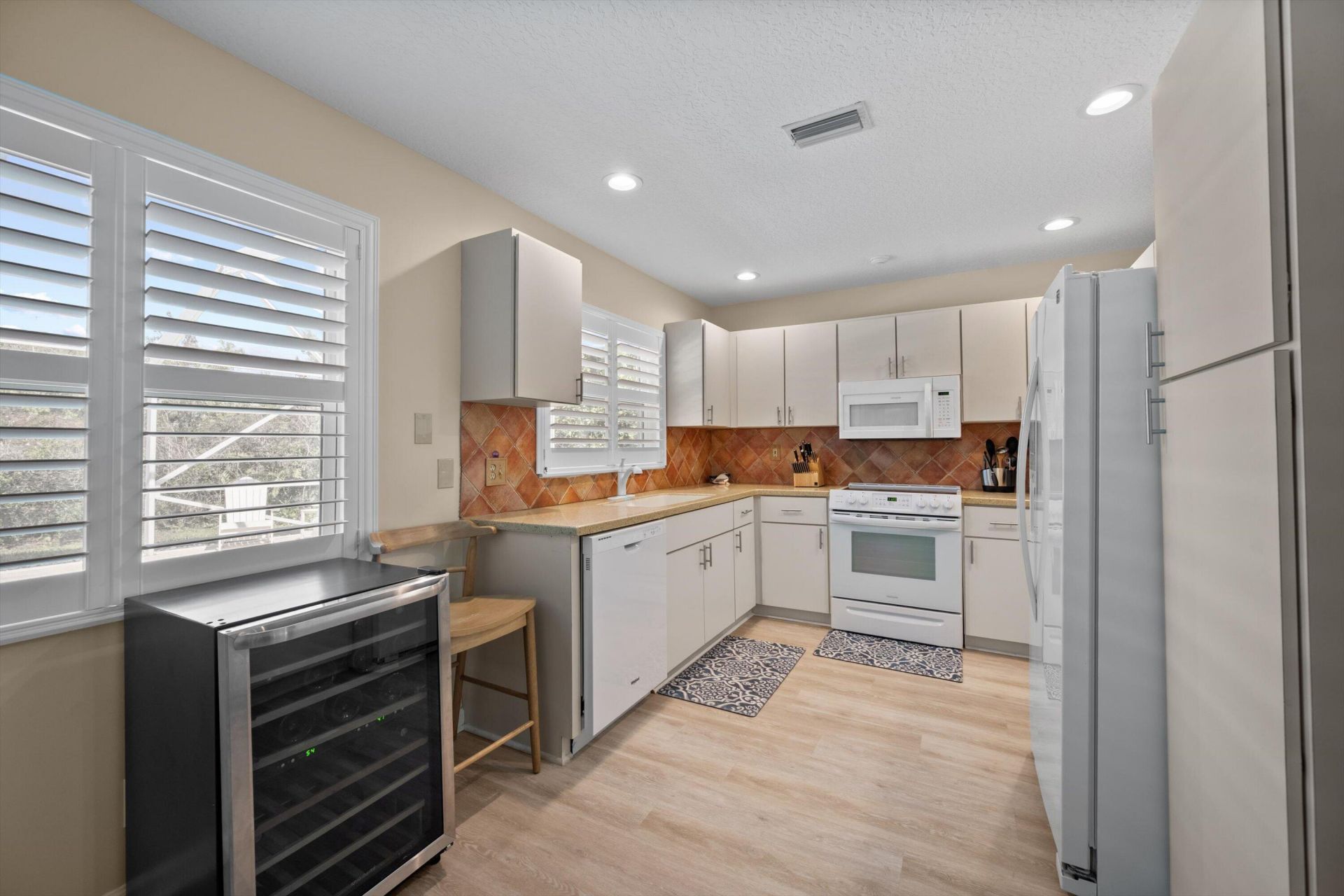 5040 SE Bent Wood Drive, Stuart, FL 34997 Photo