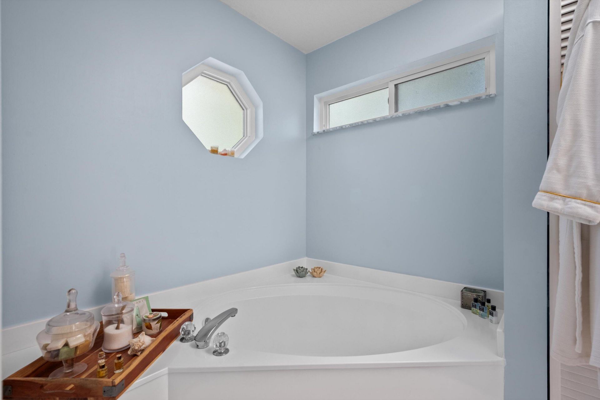 5040 SE Bent Wood Drive, Stuart, FL 34997 Photo