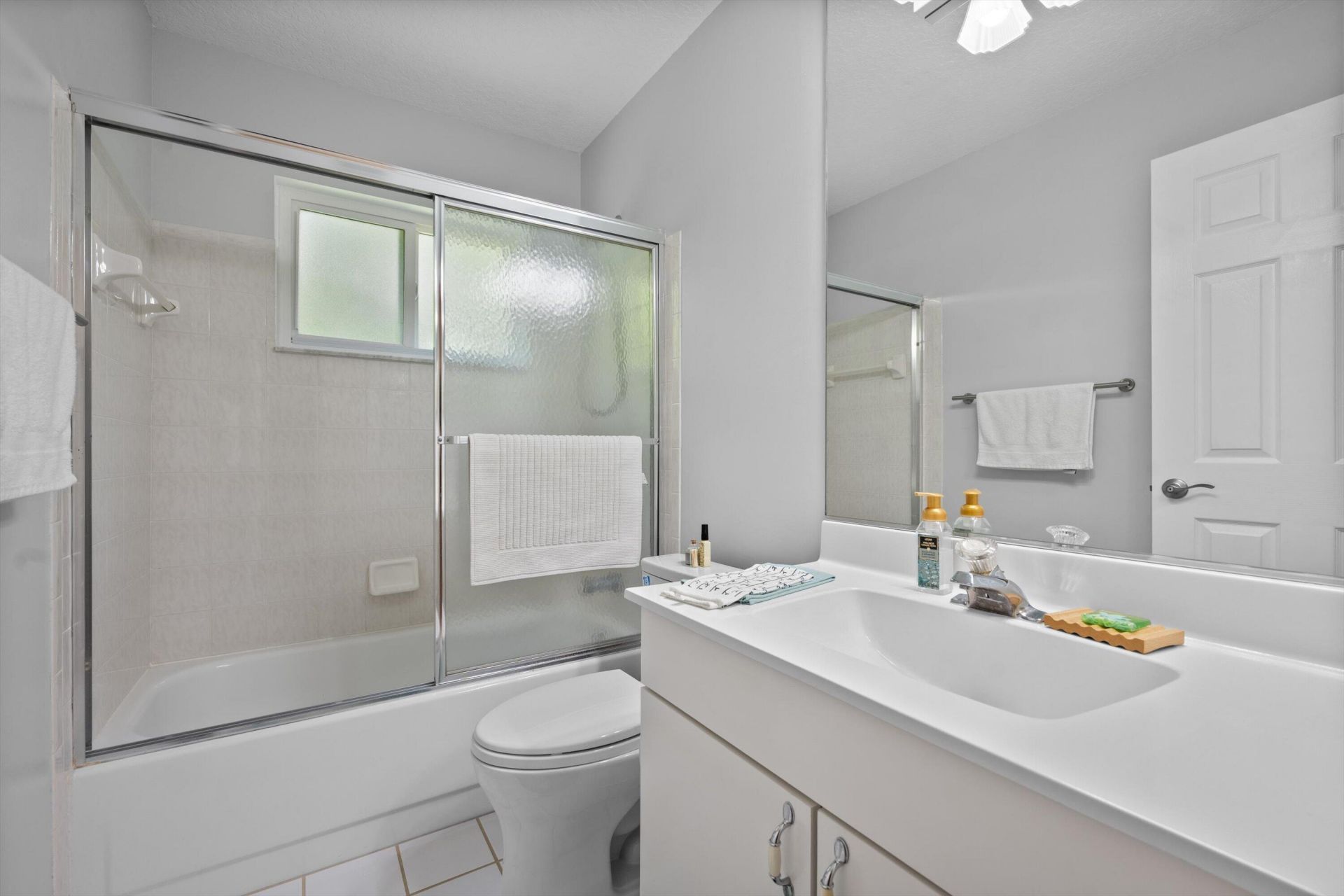 5040 SE Bent Wood Drive, Stuart, FL 34997 Photo