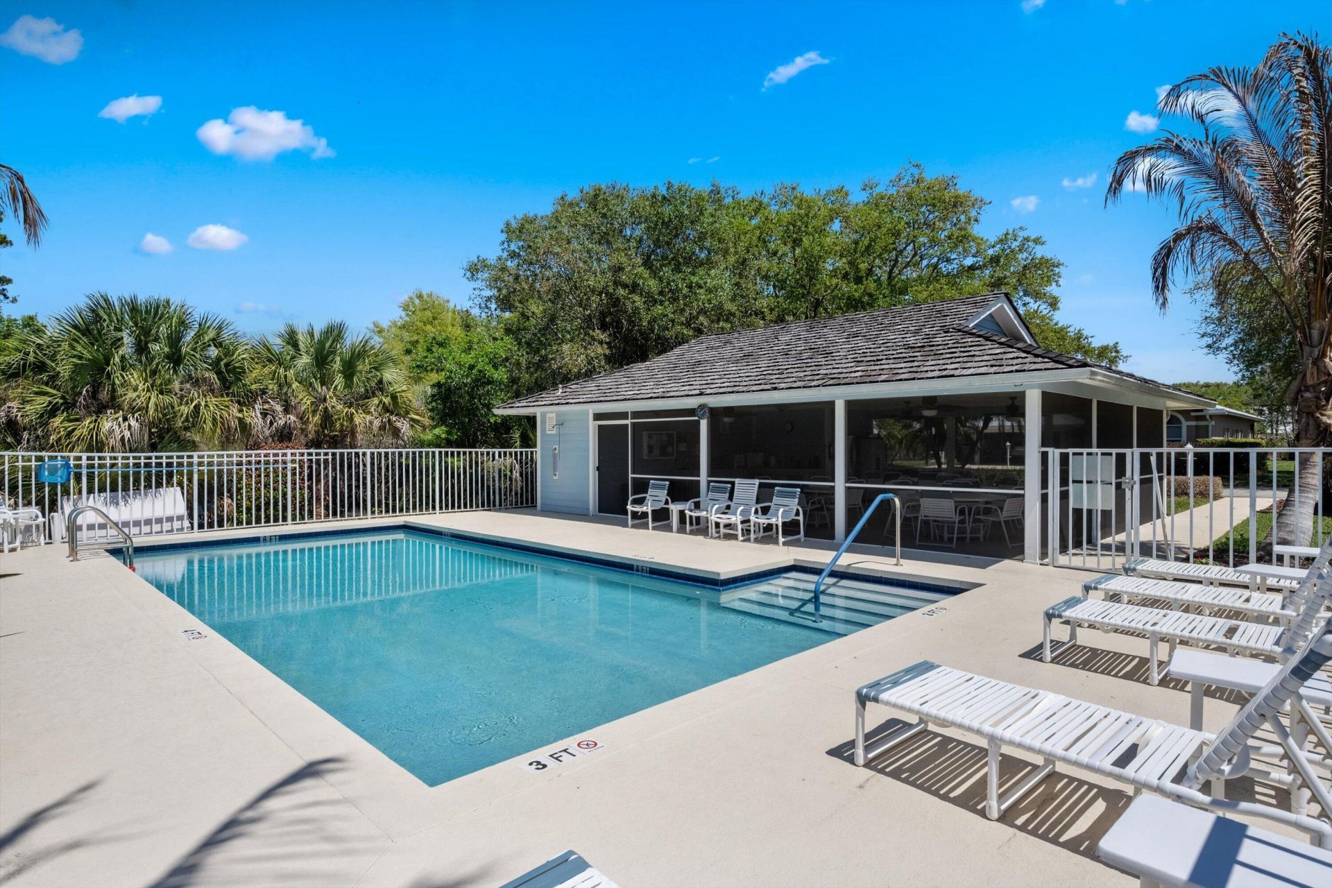 5040 SE Bent Wood Drive, Stuart, FL 34997 Photo