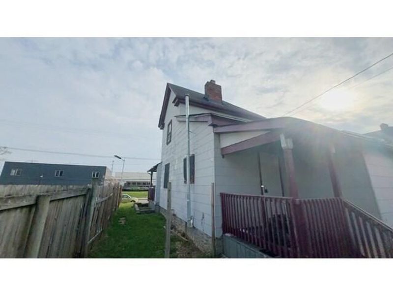 2798 E 5th Avenue, Columbus, OH 43219 Photo 3