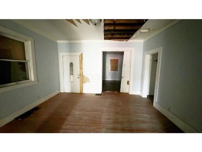 2798 E 5th Avenue, Columbus, OH 43219 Photo 6