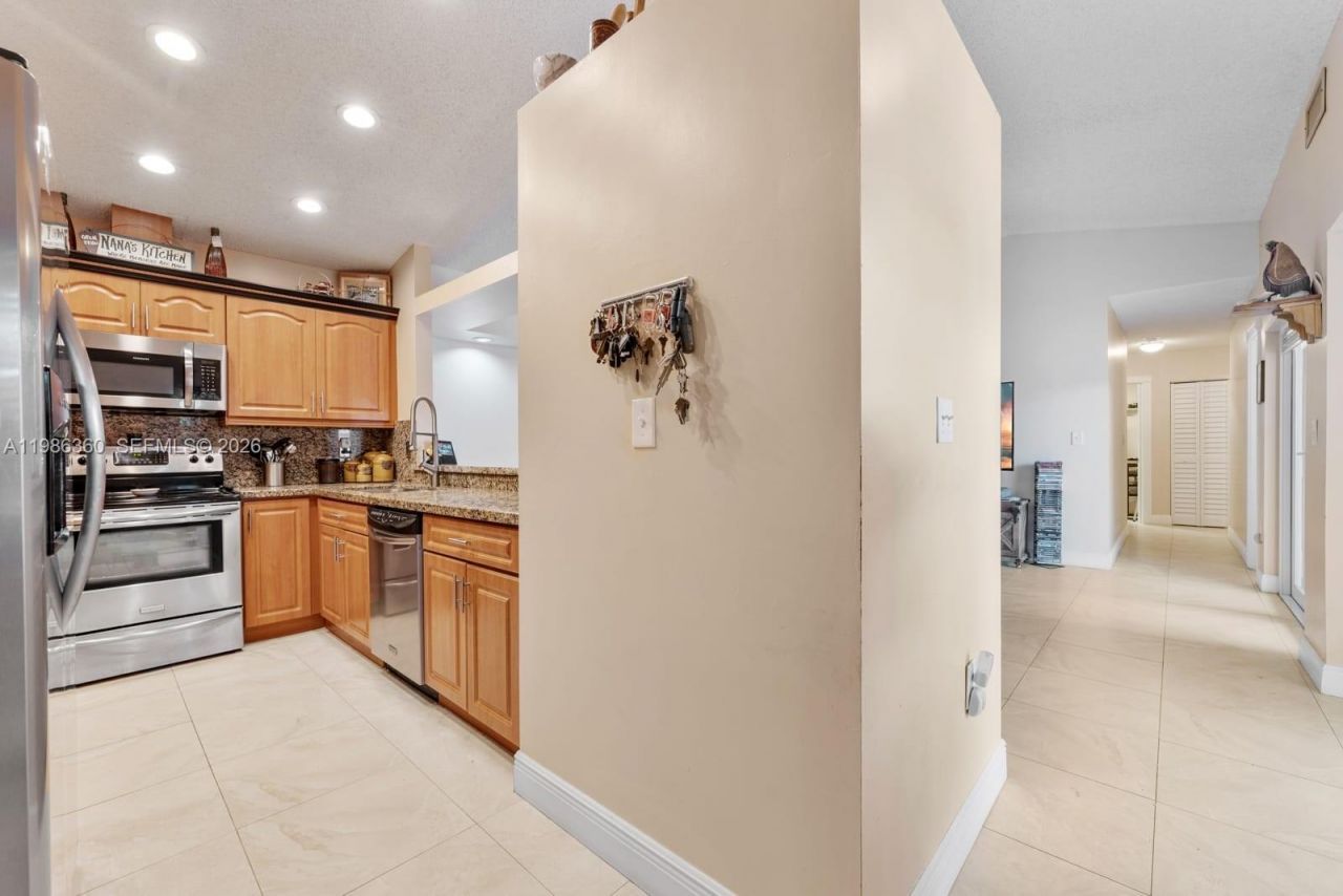 Please Call For Address, Miami, FL 33186 Photo