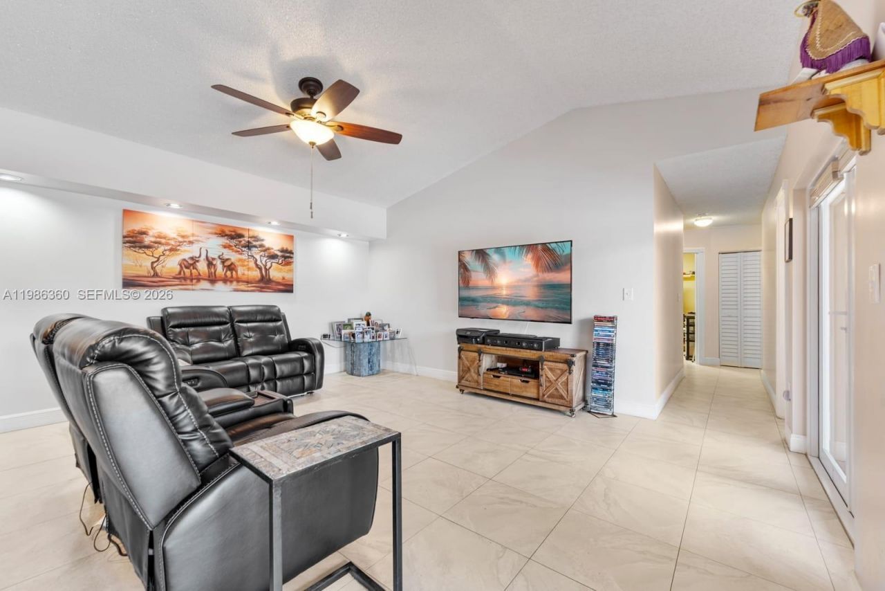 Please Call For Address, Miami, FL 33186 Photo