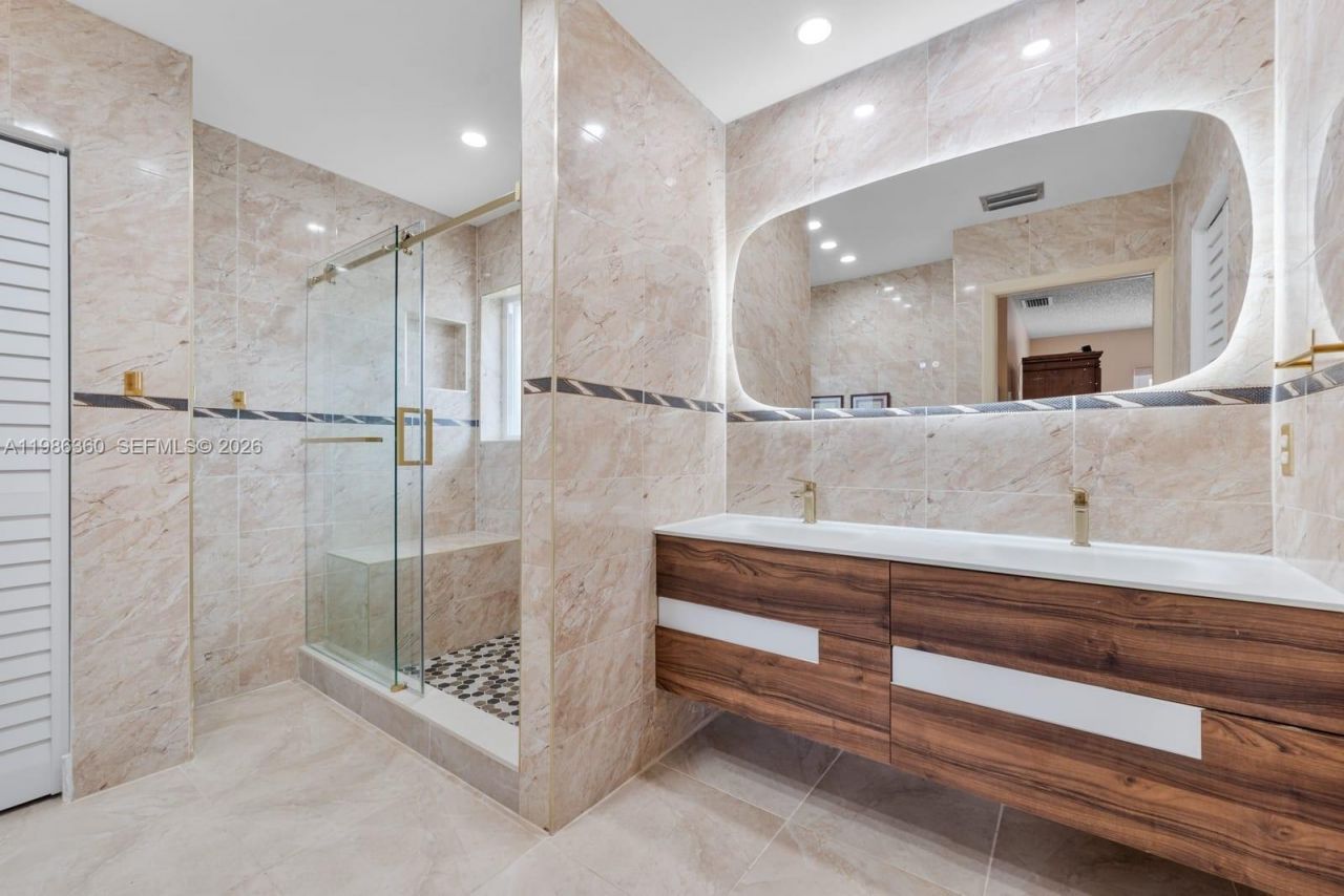 Please Call For Address, Miami, FL 33186 Photo