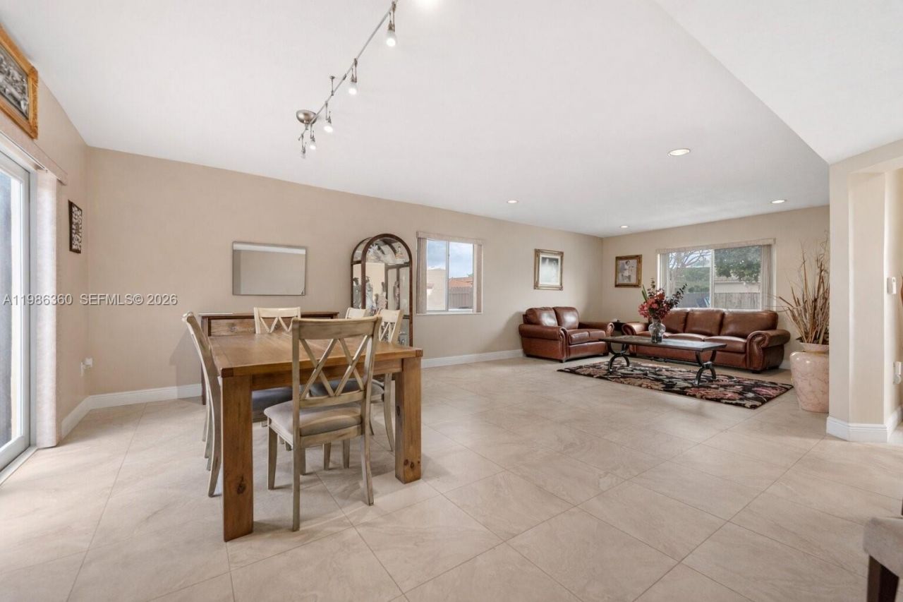 Please Call For Address, Miami, FL 33186 Photo