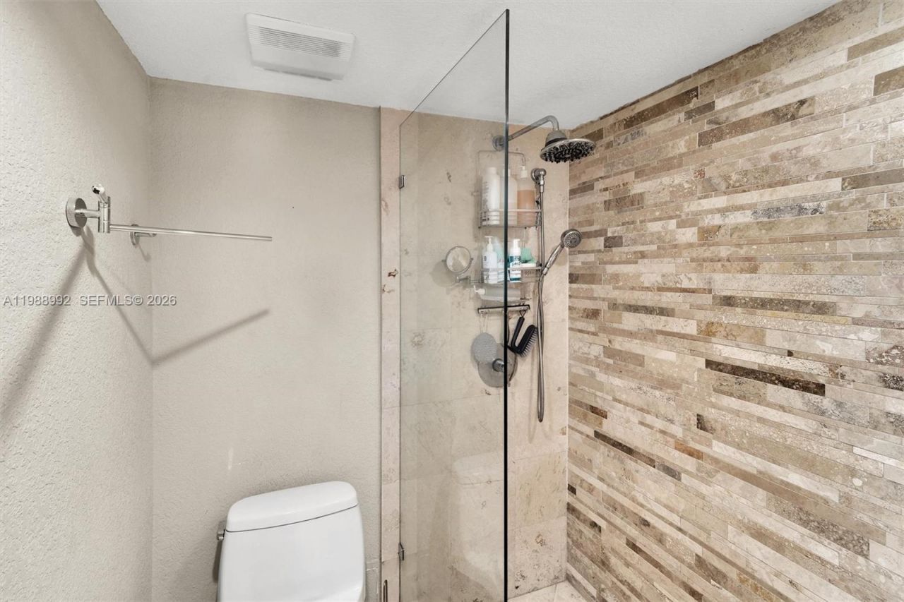 2829 Indian Creek Dr, Unit 1102, Miami Beach, FL 33140 Photo