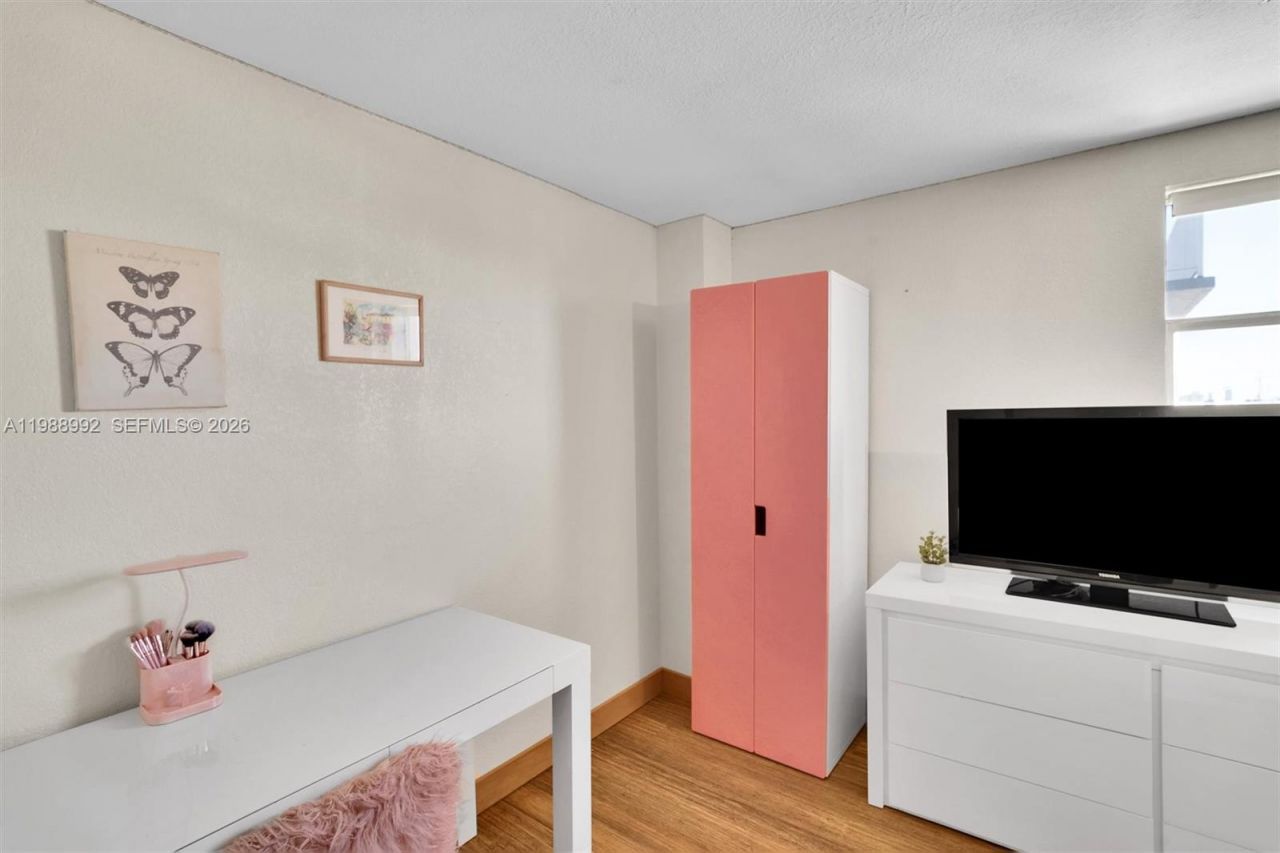2829 Indian Creek Dr, Unit 1102, Miami Beach, FL 33140 Photo