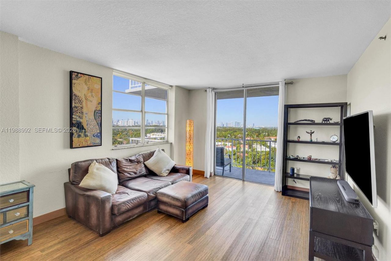 2829 Indian Creek Dr, Unit 1102, Miami Beach, FL 33140 Photo