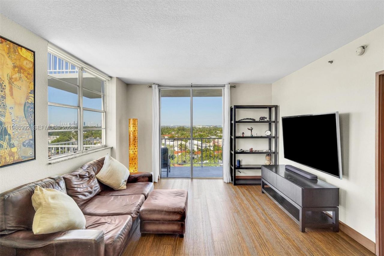 2829 Indian Creek Dr , Unit 1102, Miami Beach, FL 33140 Photo