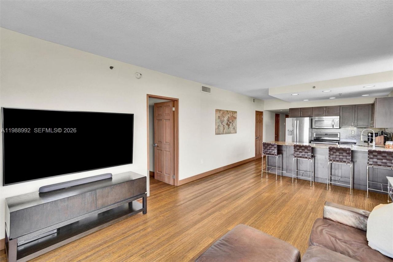 2829 Indian Creek Dr, Unit 1102, Miami Beach, FL 33140 Photo