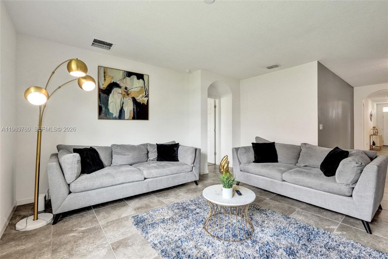 6479 NW Castlebrook Ave, Port Saint Lucie, FL 34983 Photo