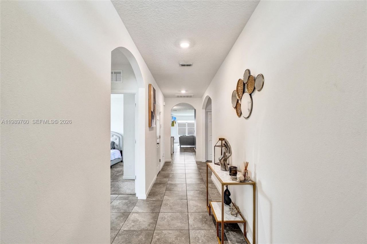6479 NW Castlebrook Ave, Port Saint Lucie, FL 34983 Photo