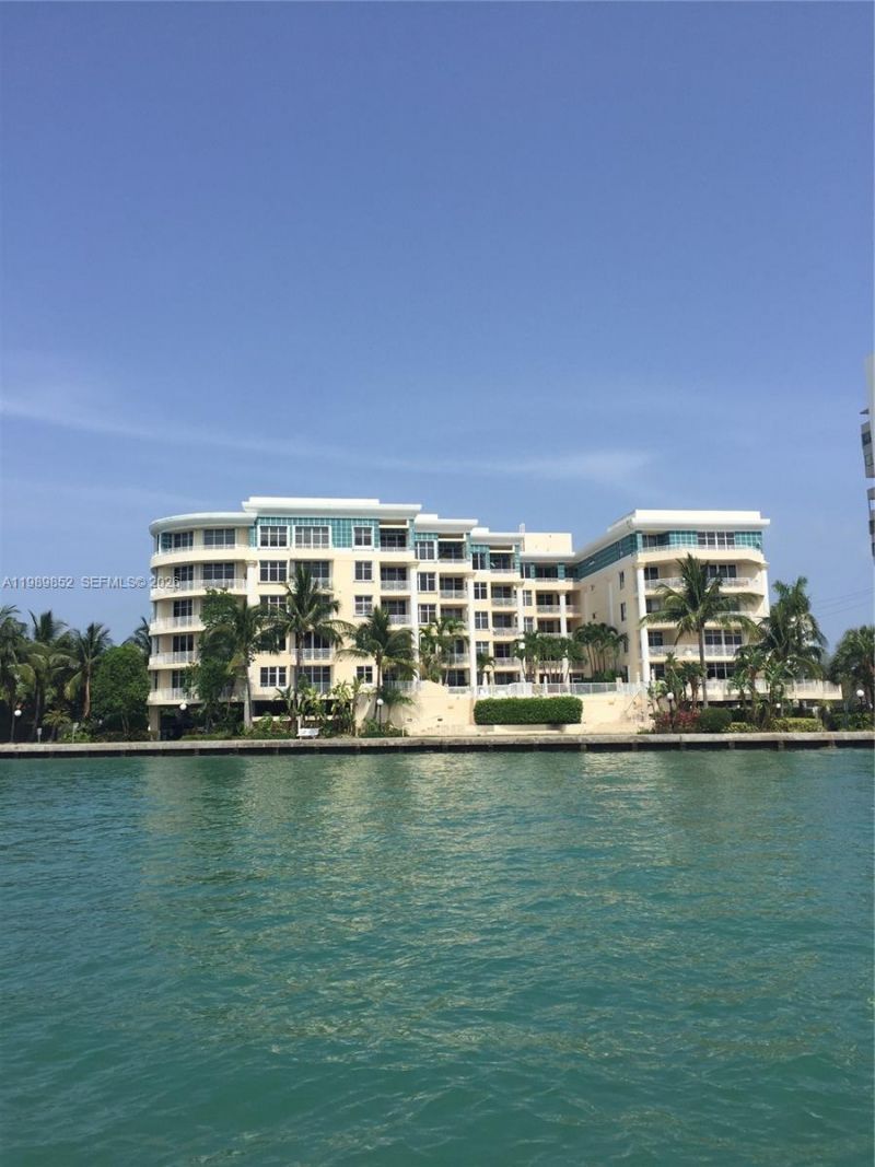 1 Century Ln , Unit 301, Miami Beach, FL 33139 Photo