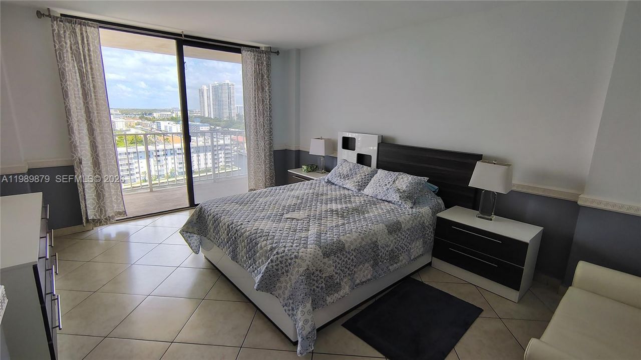 290 174th St, Unit 1507, Sunny Isles Beach, FL 33160 Photo