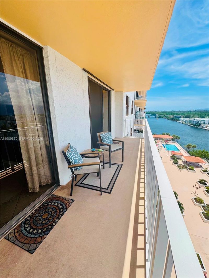 290 174th St, Unit 1507, Sunny Isles Beach, FL 33160 Photo