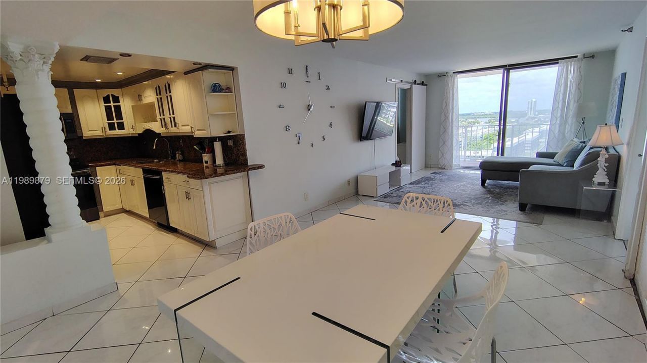 290 174th St, Unit 1507, Sunny Isles Beach, FL 33160 Photo