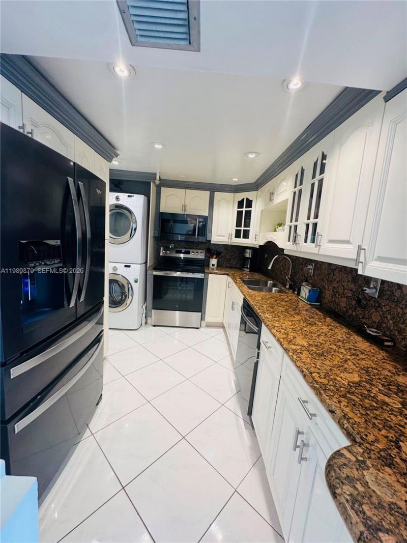 290 174th St, Unit 1507, Sunny Isles Beach, FL 33160 Photo