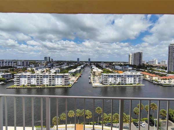 290 174th St, Unit 1507, Sunny Isles Beach, FL 33160