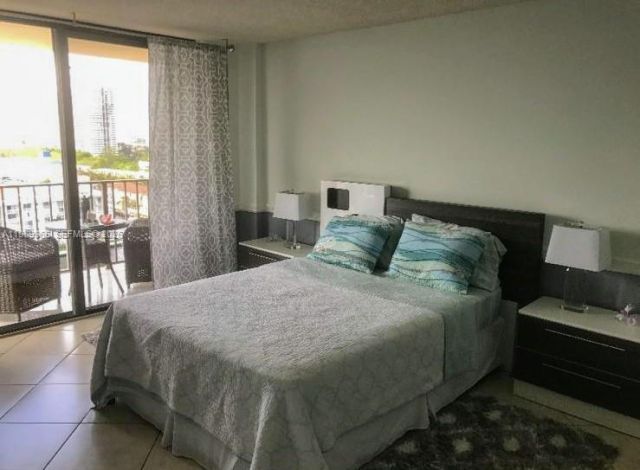 290 174th St, Unit 1507, Sunny Isles Beach, FL 33160 Photo