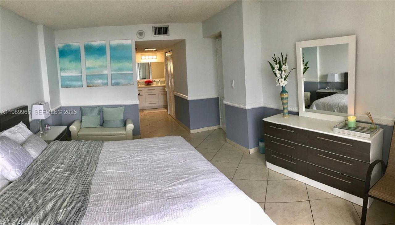 290 174th St, Unit 1507, Sunny Isles Beach, FL 33160 Photo